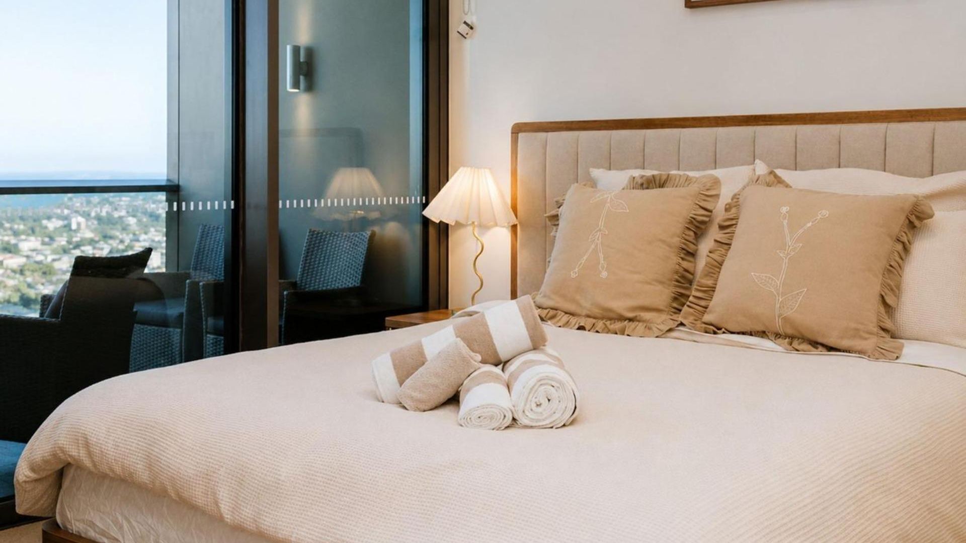 Apartment The Elysian On Margaret At Queen's Wharf Brisbane