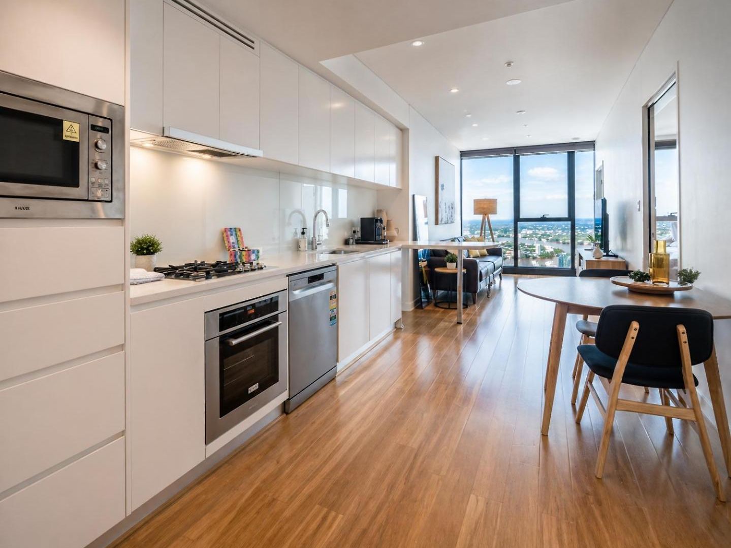 Skytower Apartment *