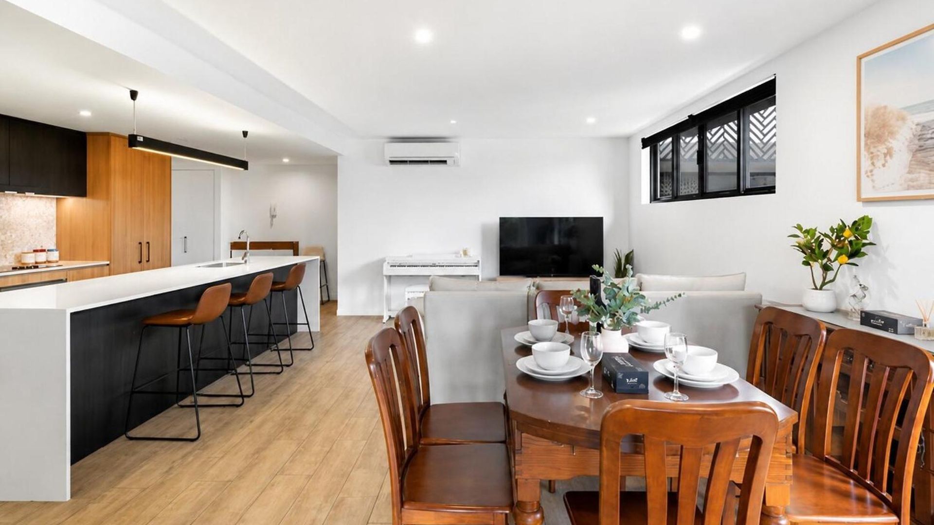 Elevated 3-bed Close To River * Brisbane