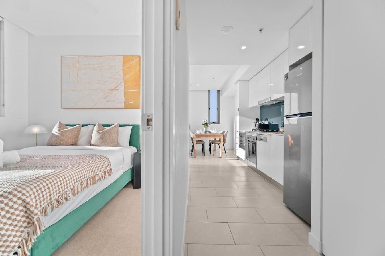 The Valley 1br Sofa Bed Parking Pool And Gym Apartment