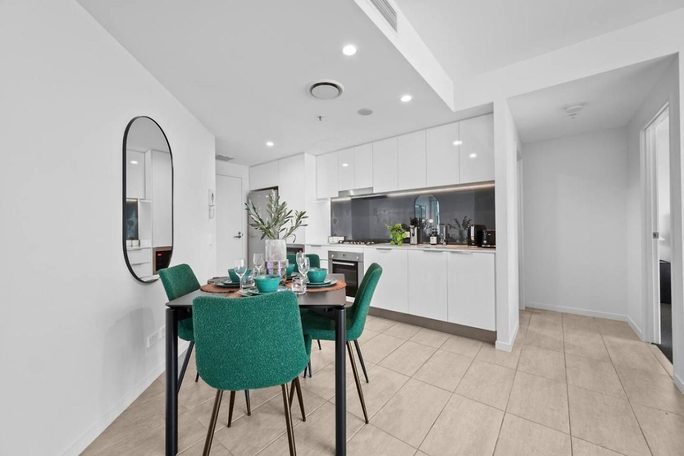 Apartment Valley Stylish Parking Pool And Gym
