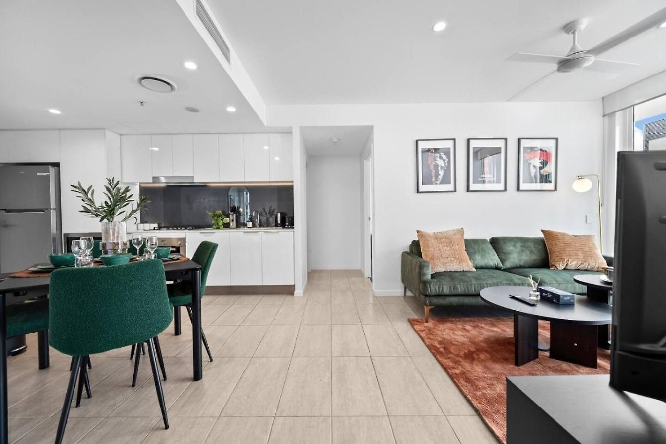 Apartment Valley Stylish Parking Pool And Gym Brisbane