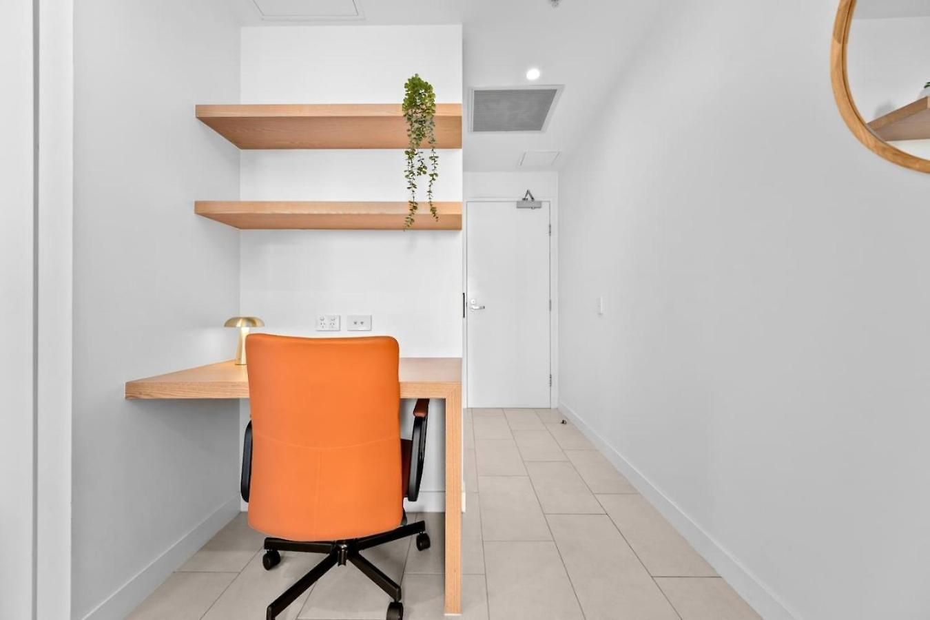 The Valley 1br Sofa Bed Parking Pool And Gym Brisbane