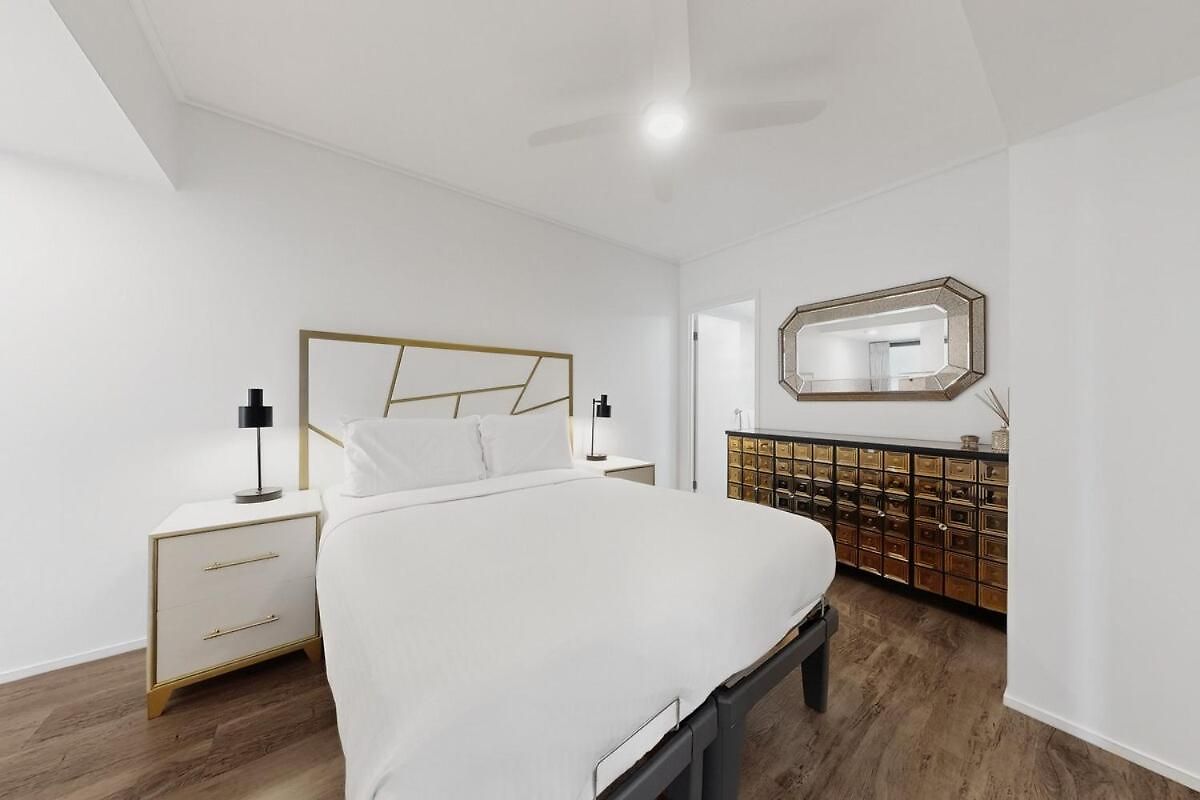 2 Bedroom River View In Cbd * Brisbane