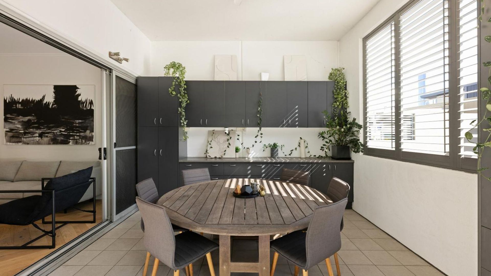 South Bank 2br With Huge Balcony & Pool * Brisbane