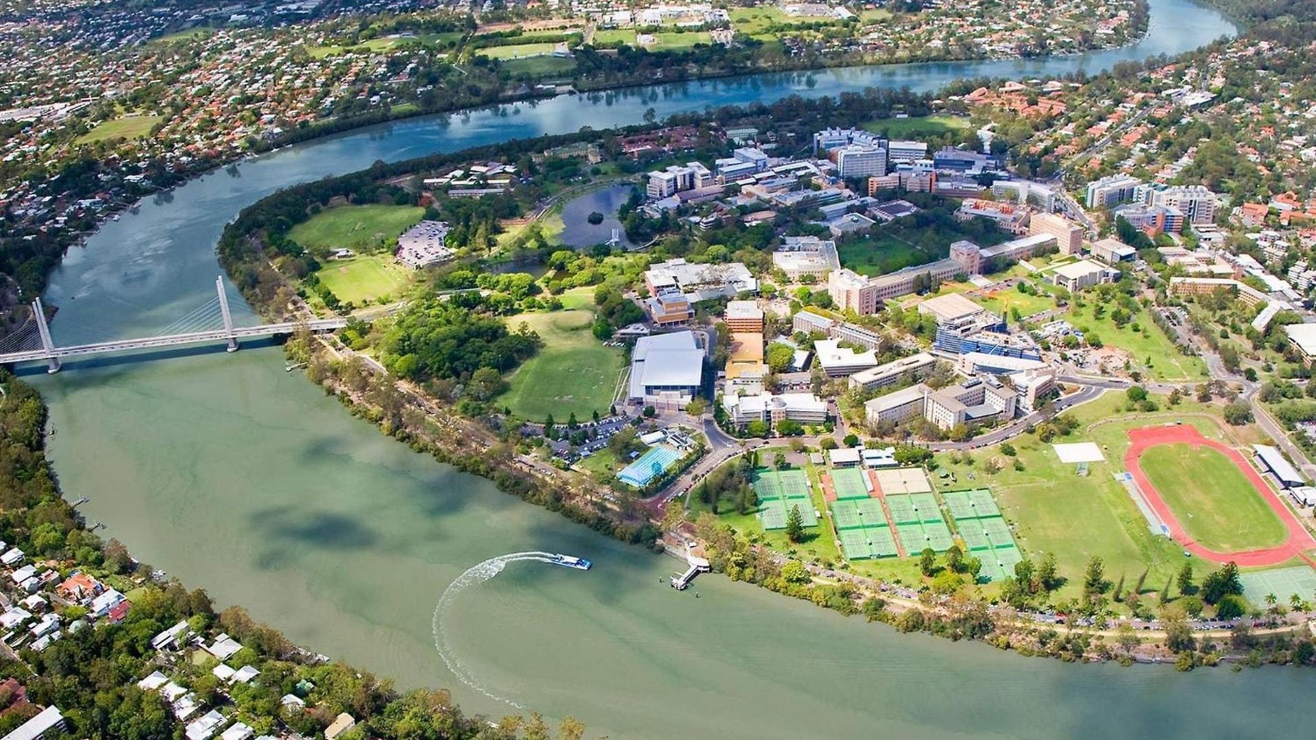 Elevated 3-bed Close To River * Brisbane