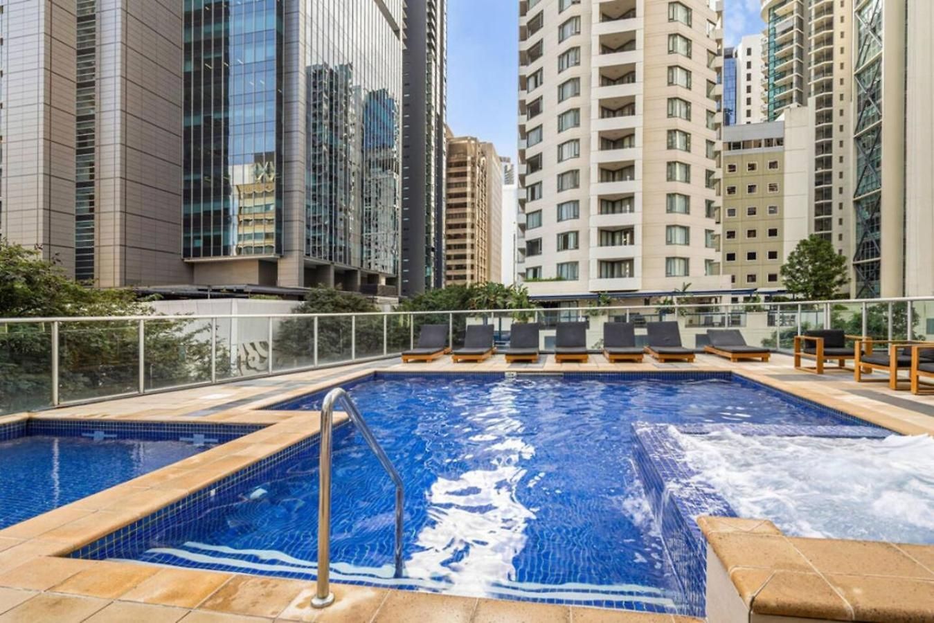 Apartment Festival Towers 1101