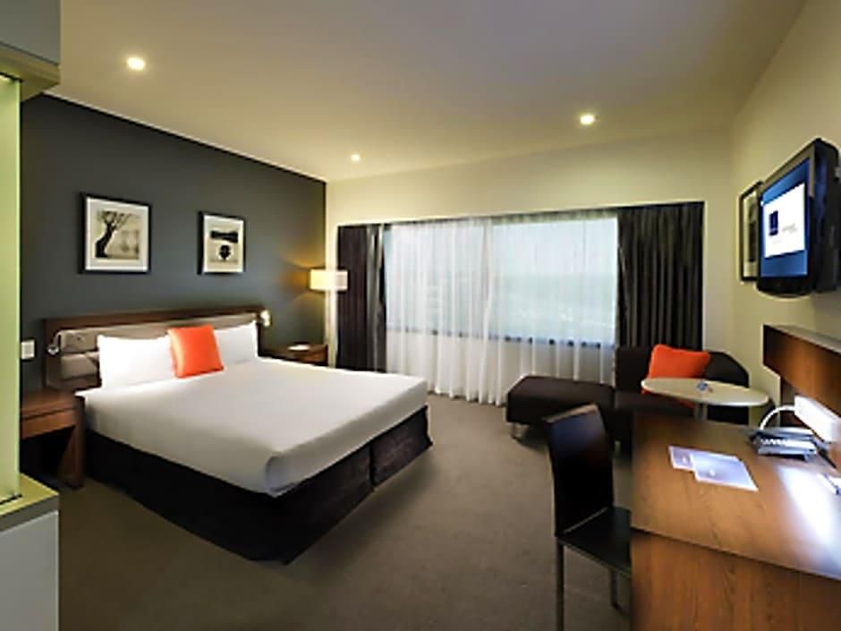 Novotel Airport 5*