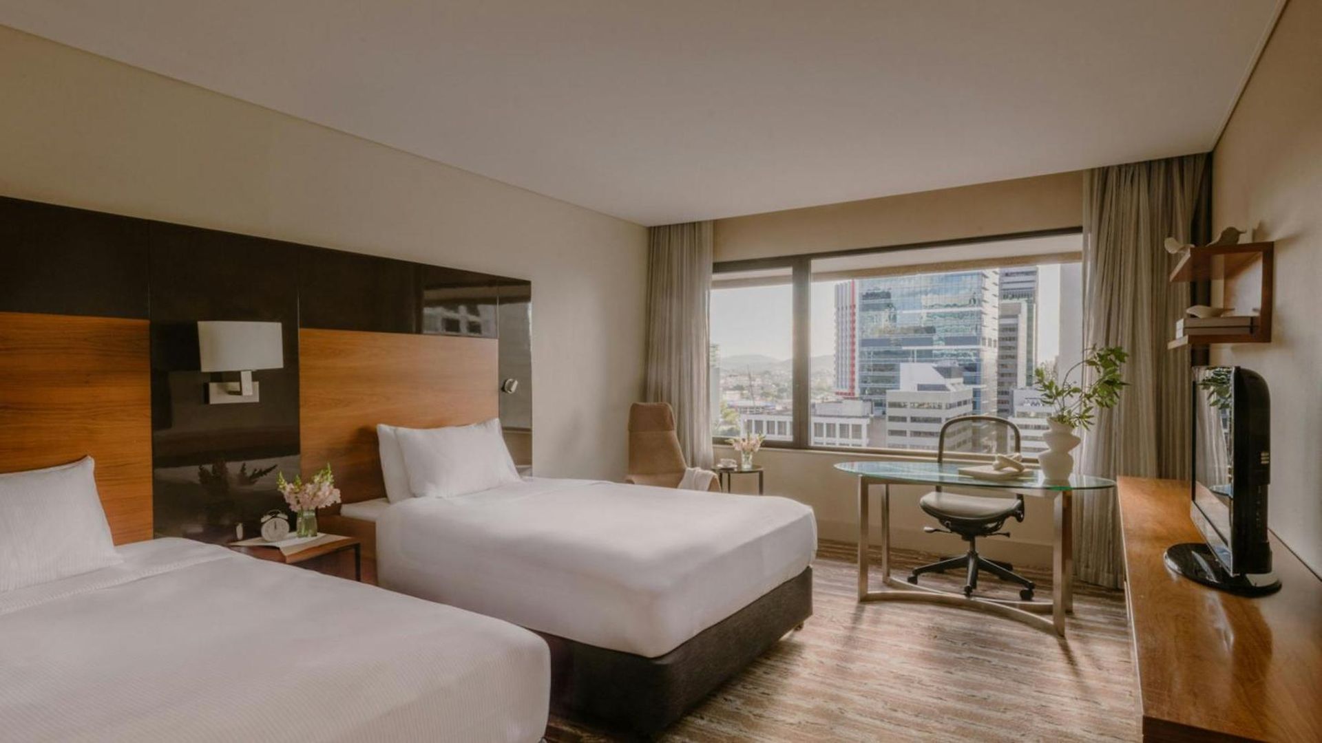 Intercontinental By Ihg 5*