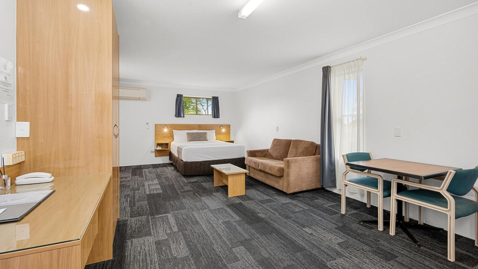 Hotel Sunnybank Star