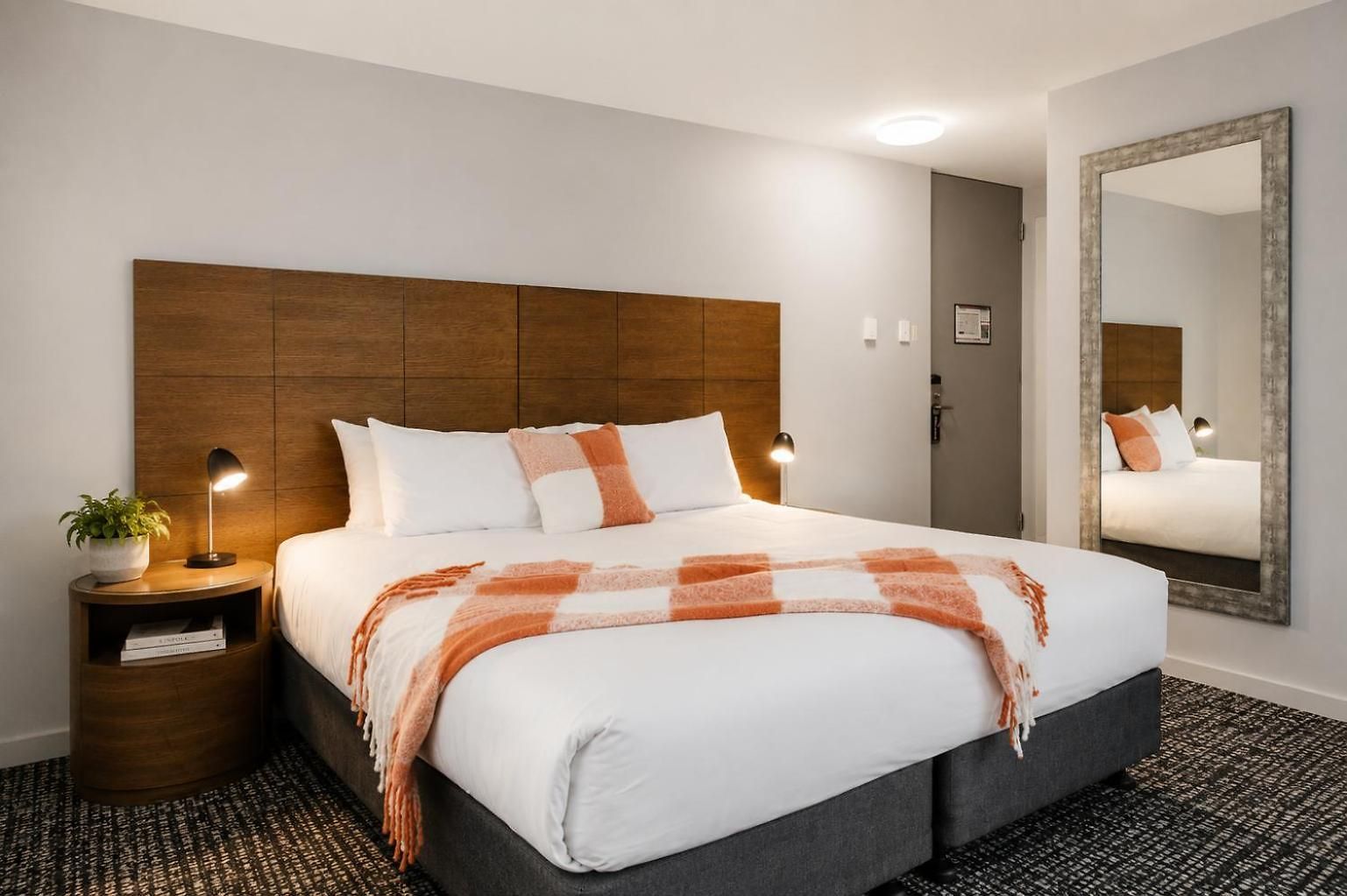 Aparthotel Punthill Spring Hill