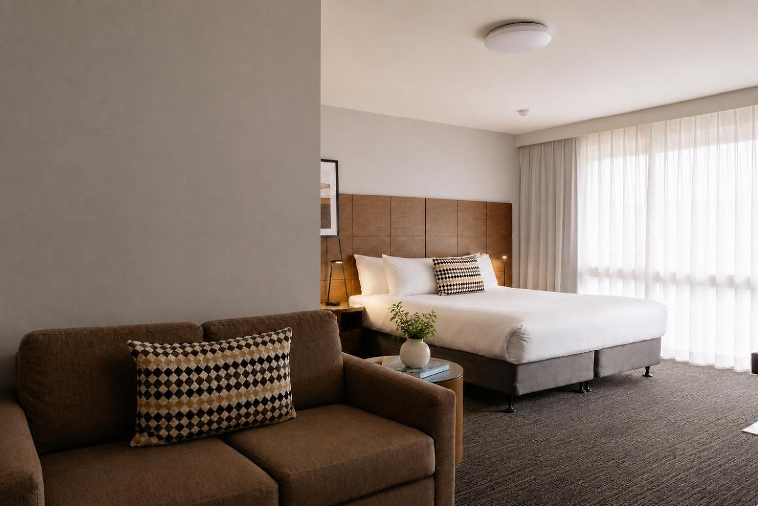 Punthill Spring Hill Aparthotel 5*