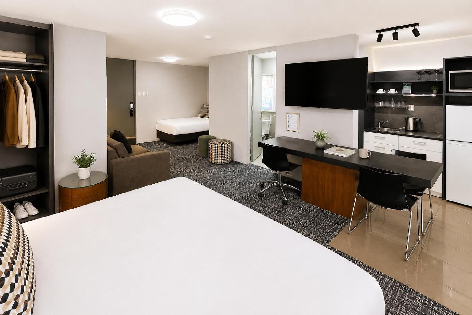 Aparthotel Punthill Spring Hill 5*
