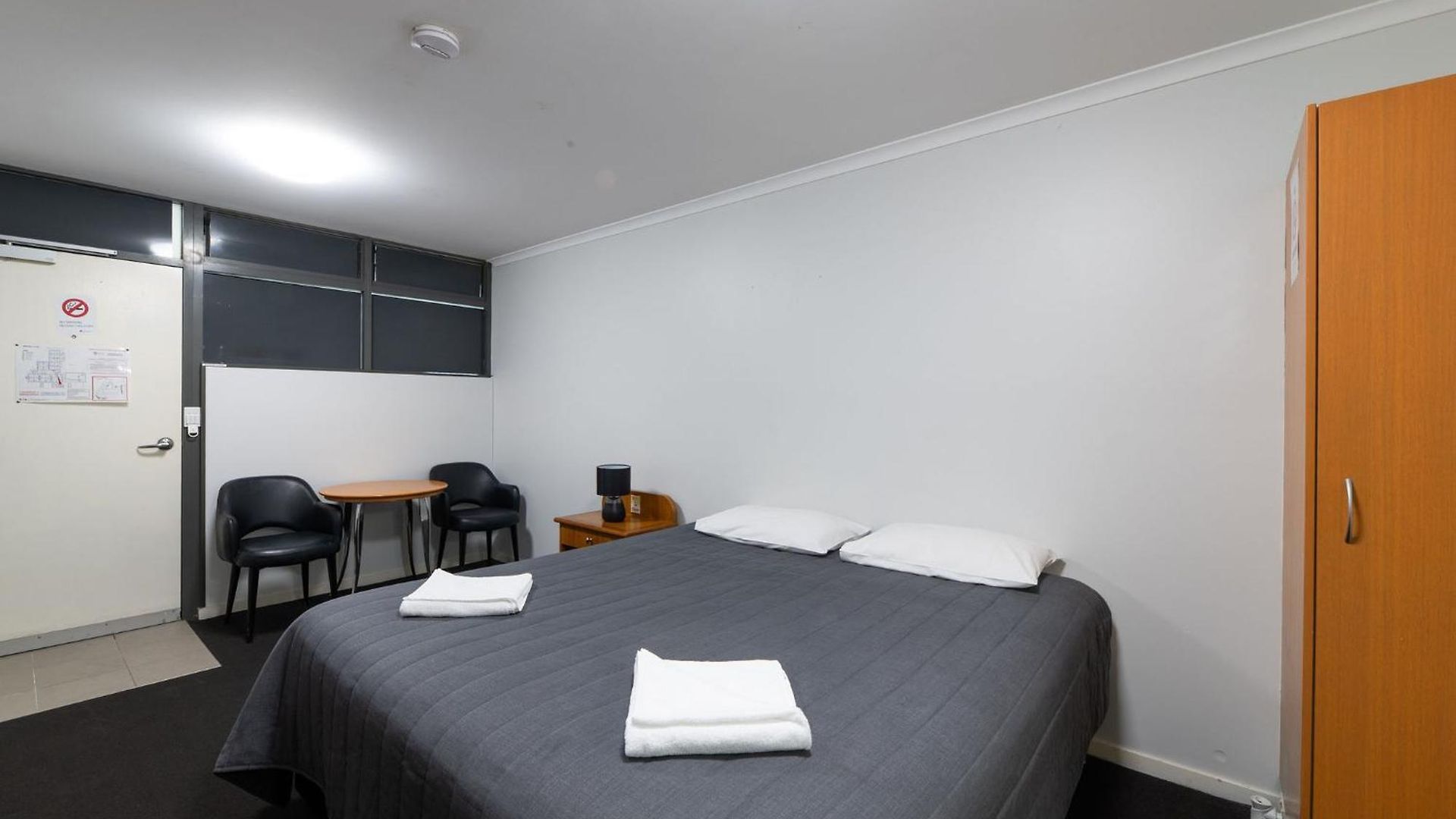 Queensport Hotel Motel