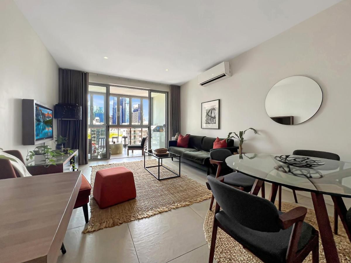 Apartment Sunny 1b In Heart Of South Bris By Custom Hosting