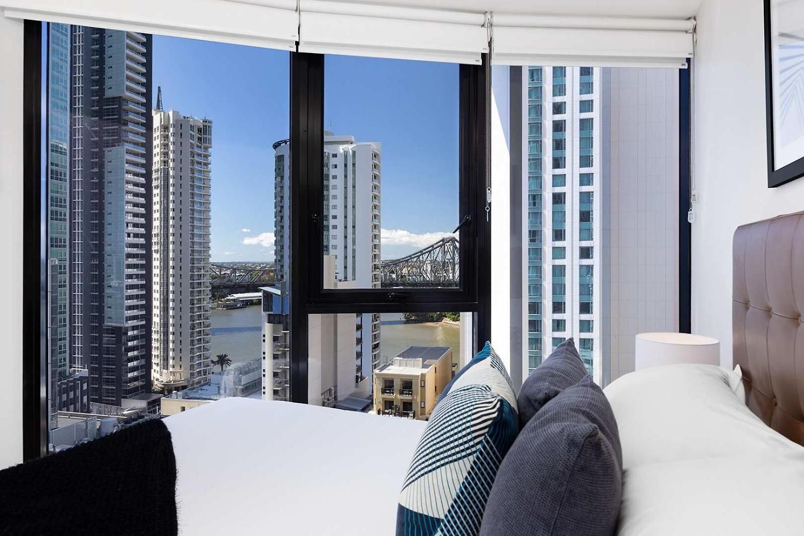 Apartment Rooftop Pool Stunning Queen Street *