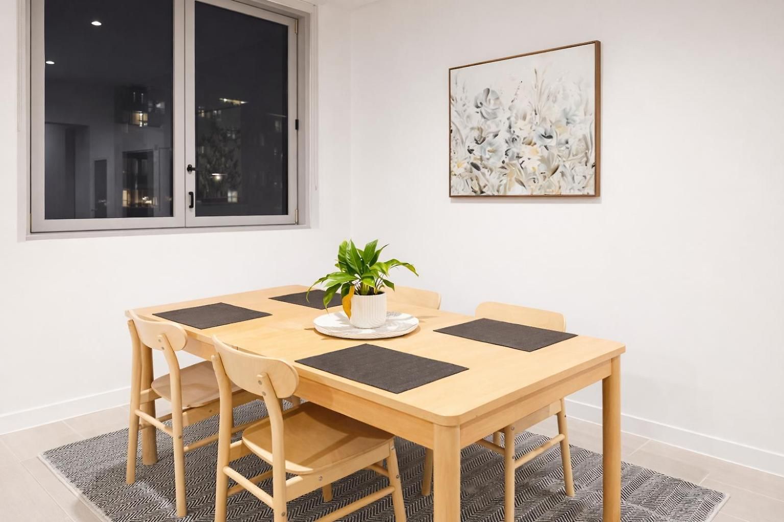 128 Brookes Street Apartment *