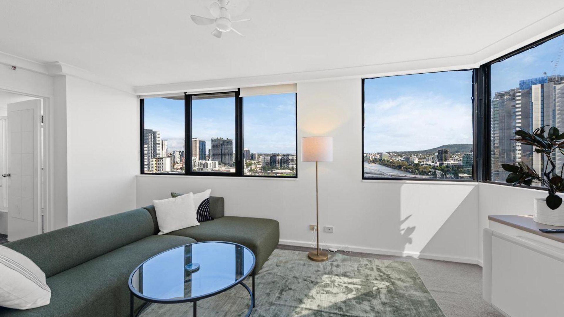 Apartment Park Regis North Quay *