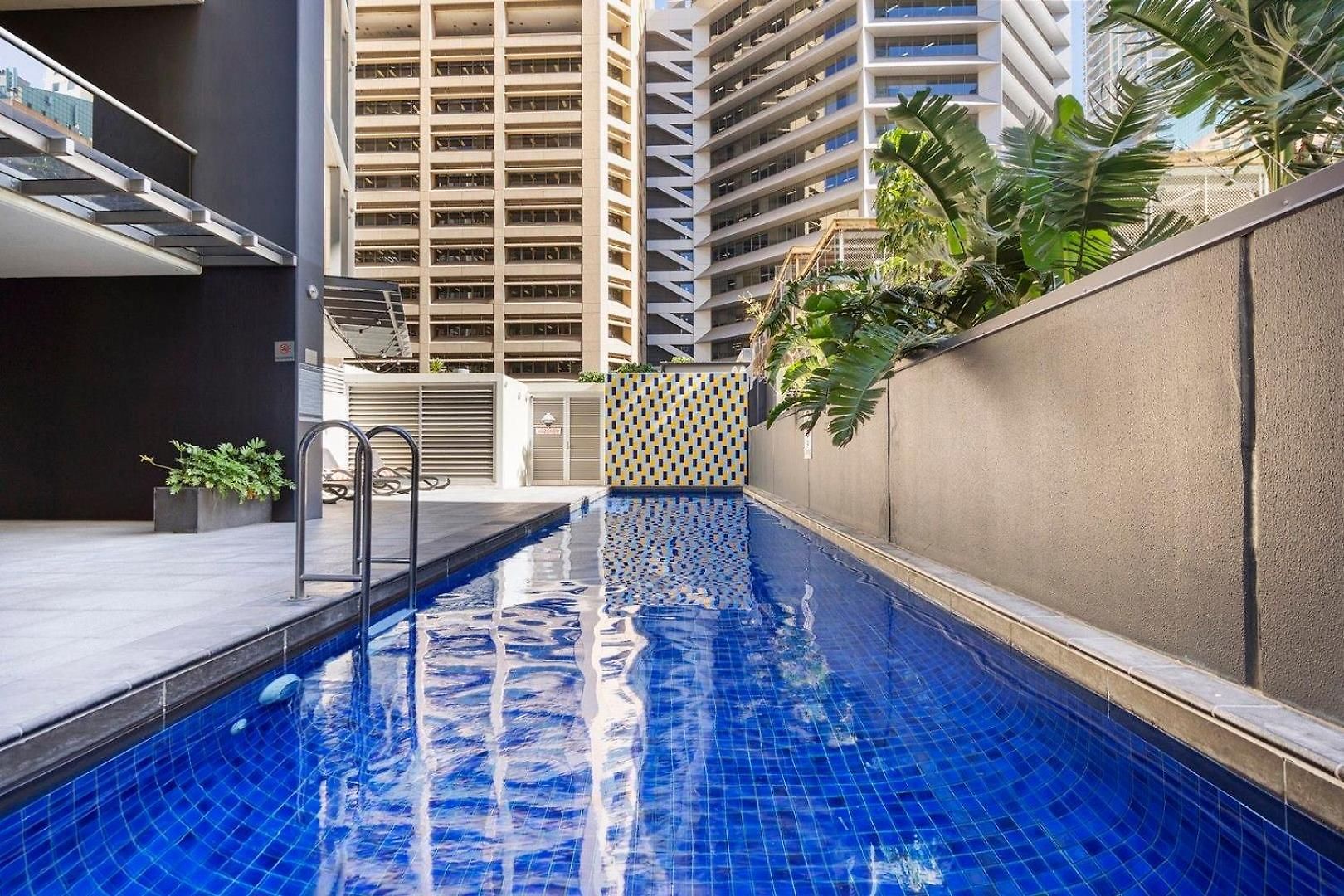 2br With Pool, Gym, Sauna & Wifi Apartment *