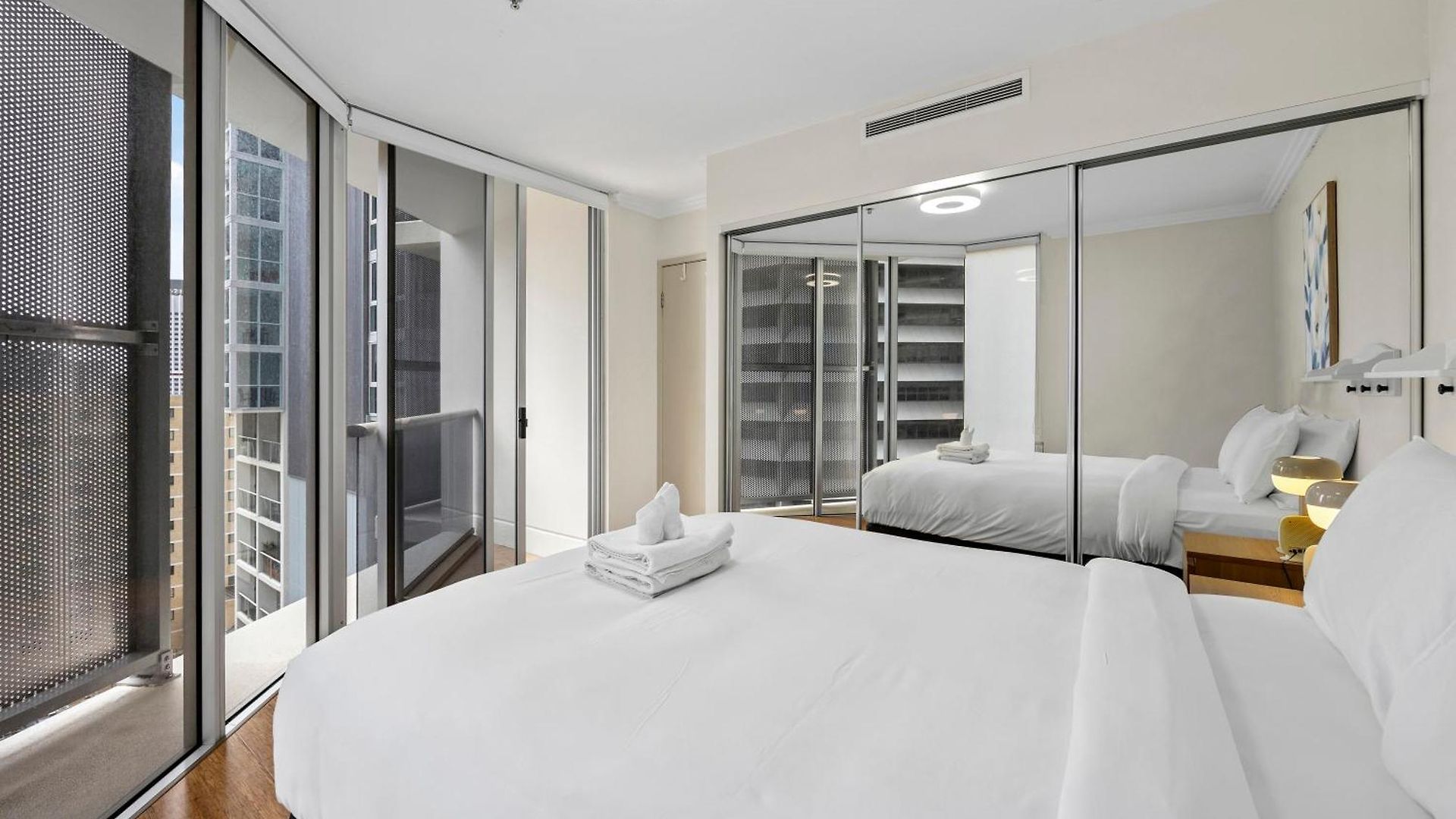 2br With Pool, Gym, Sauna & Wifi Brisbane
