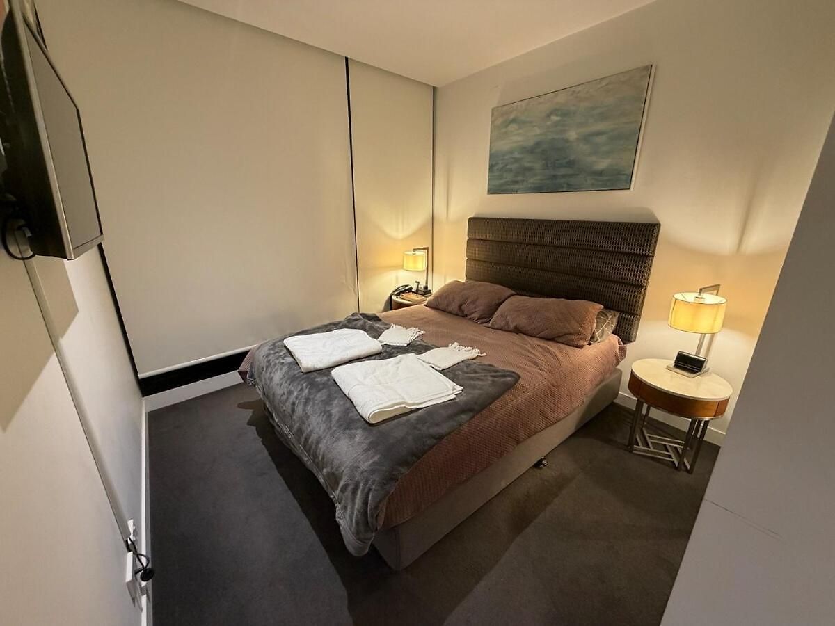 Fully Furnished Luxury Fortitude Valley Brisbane
