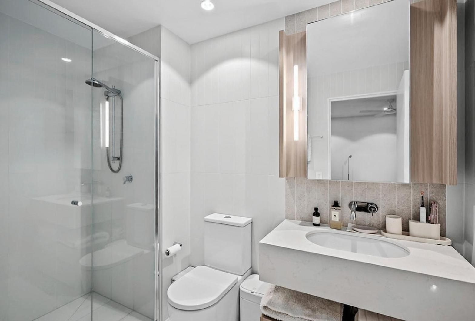 Queen's Wharf Apartment