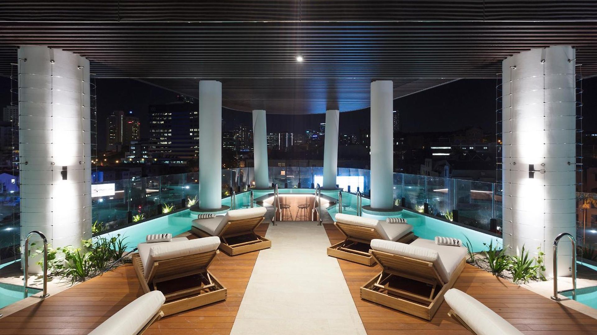 Horizon By Courtney Rogers - 2 Bedroom With Skyline Views, Parking, Heated Infinity Pool, Fitness Centre * Brisbane