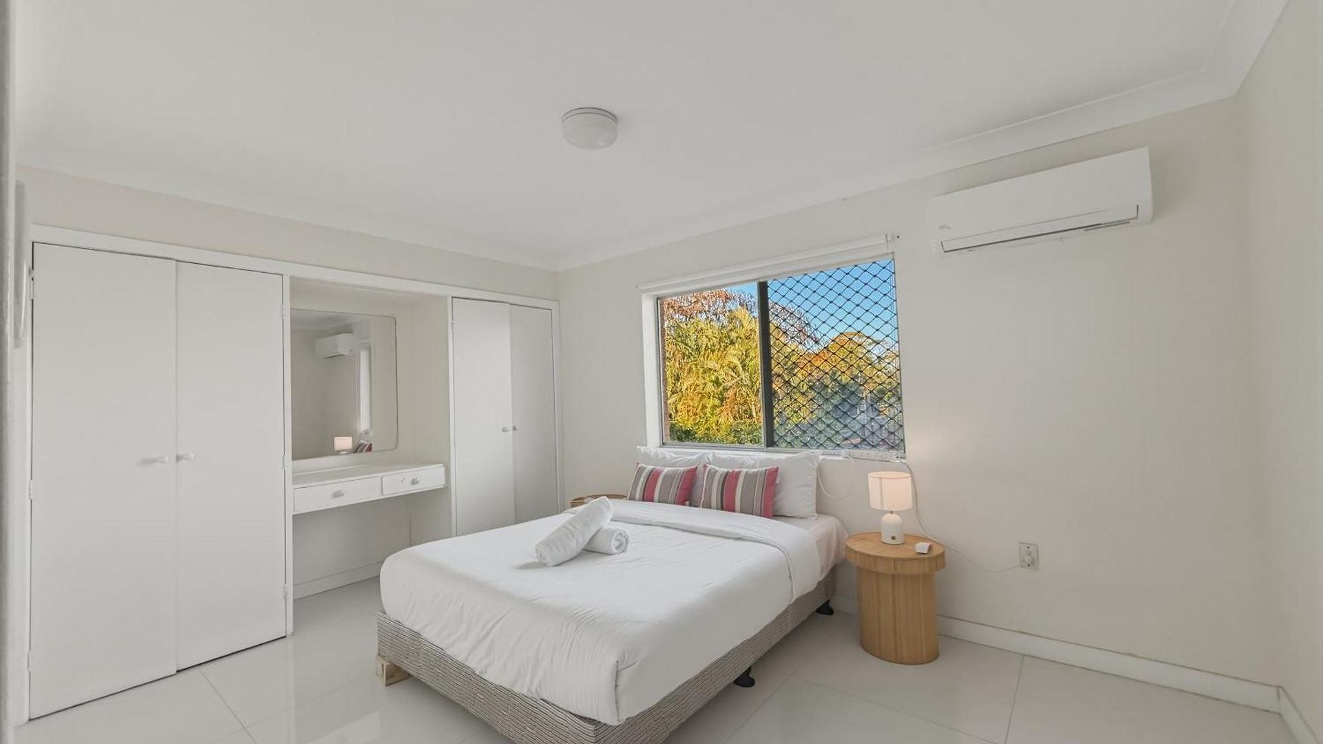 Affordable 2br Family Convenient And Comfort Holiday home