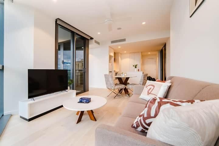 Iconic 1br River Views Sky Deck & Casino Living Apartment *
