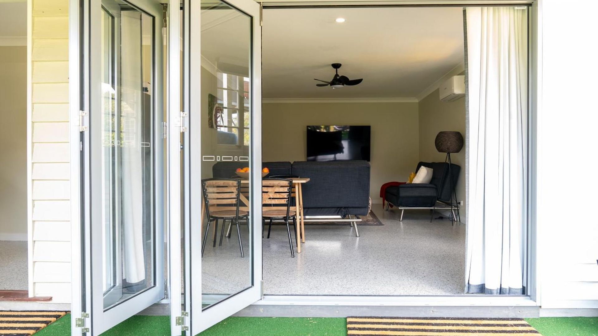 Recently Renovated Private *
