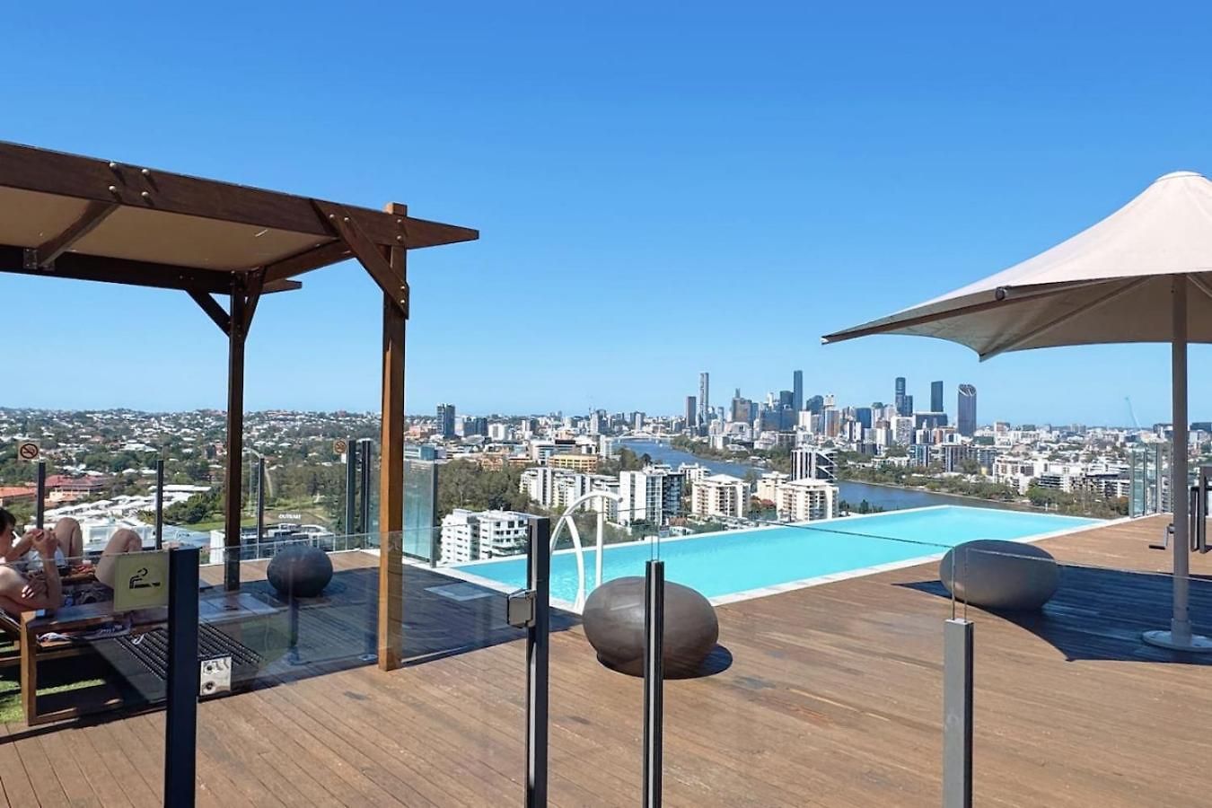 Amazing Views 2bd 2ba Homey Toowong Abode Pool M29 Apartment *