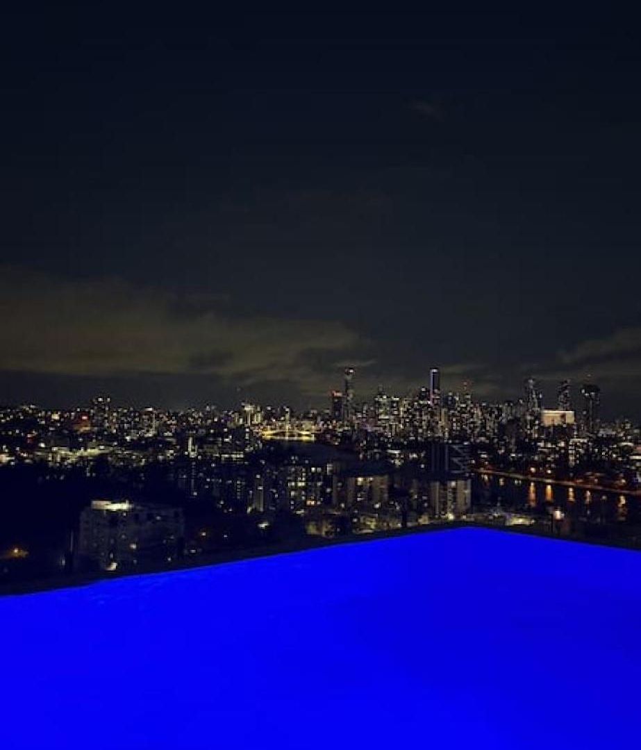 Amazing Views 2bd 2ba Homey Toowong Abode Pool M29