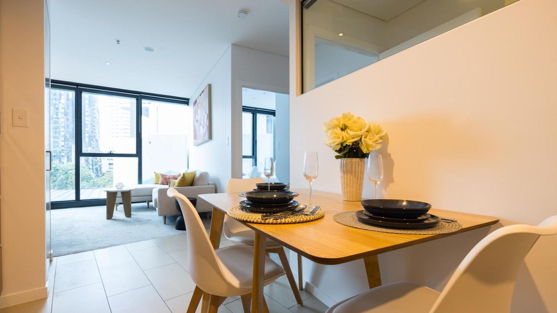 Heart Of Brisbane - Skytower Cbd Getaway - Level 40 Pool & Gym - Walk Everywhere *