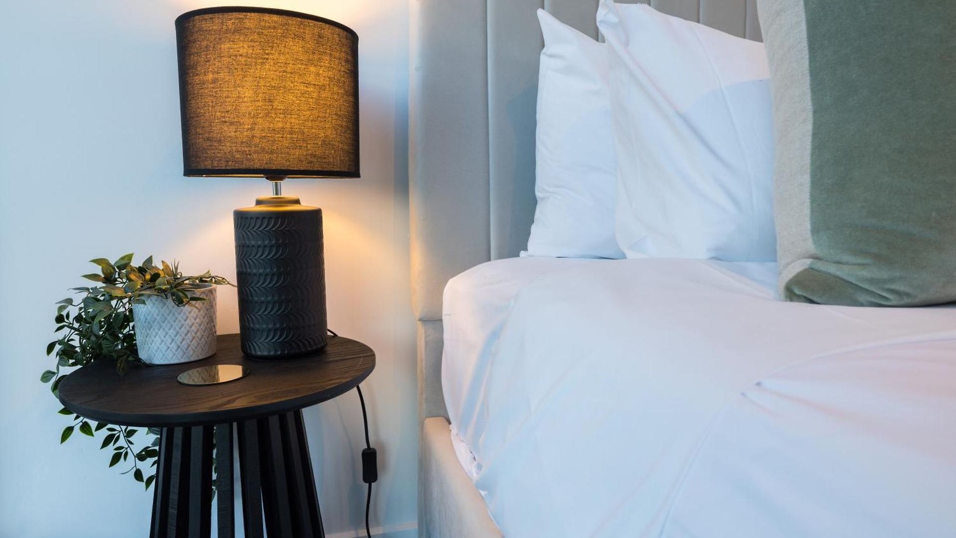 Heart Of Brisbane - Skytower Cbd Getaway - Level 40 Pool & Gym - Walk Everywhere * Brisbane