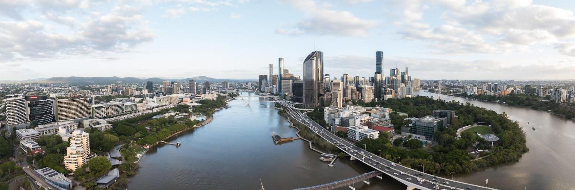 Heart Of Brisbane - Skytower Cbd Getaway - Level 40 Pool & Gym - Walk Everywhere Apartment *