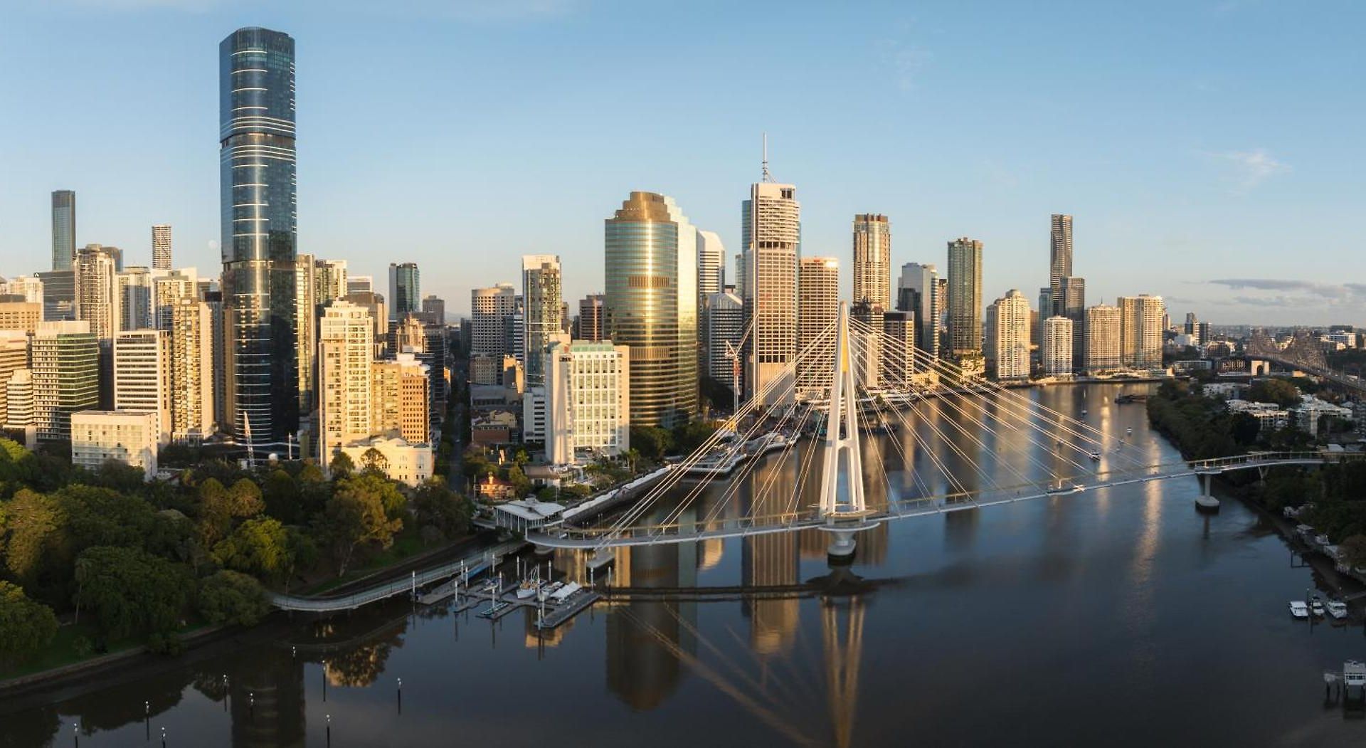 Heart Of Brisbane - Skytower Cbd Getaway - Level 40 Pool & Gym - Walk Everywhere Apartment