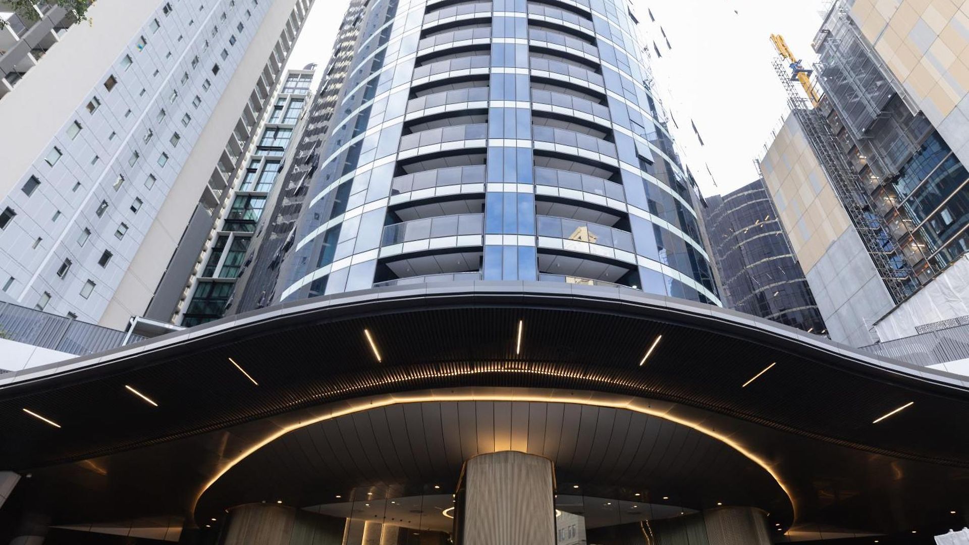 Heart Of Brisbane - Skytower Cbd Getaway - Level 40 Pool & Gym - Walk Everywhere Brisbane