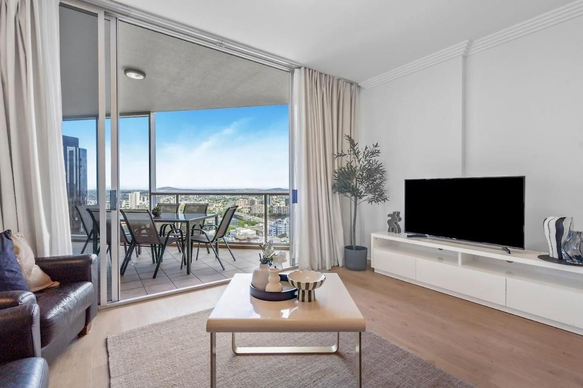 Ryeva - Free Parking, Pool, Gym & Sauna Apartment *
