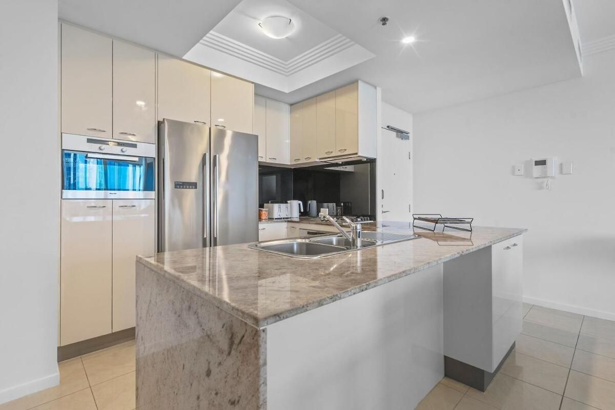 Ryeva - Free Parking, Pool, Gym & Sauna Apartment