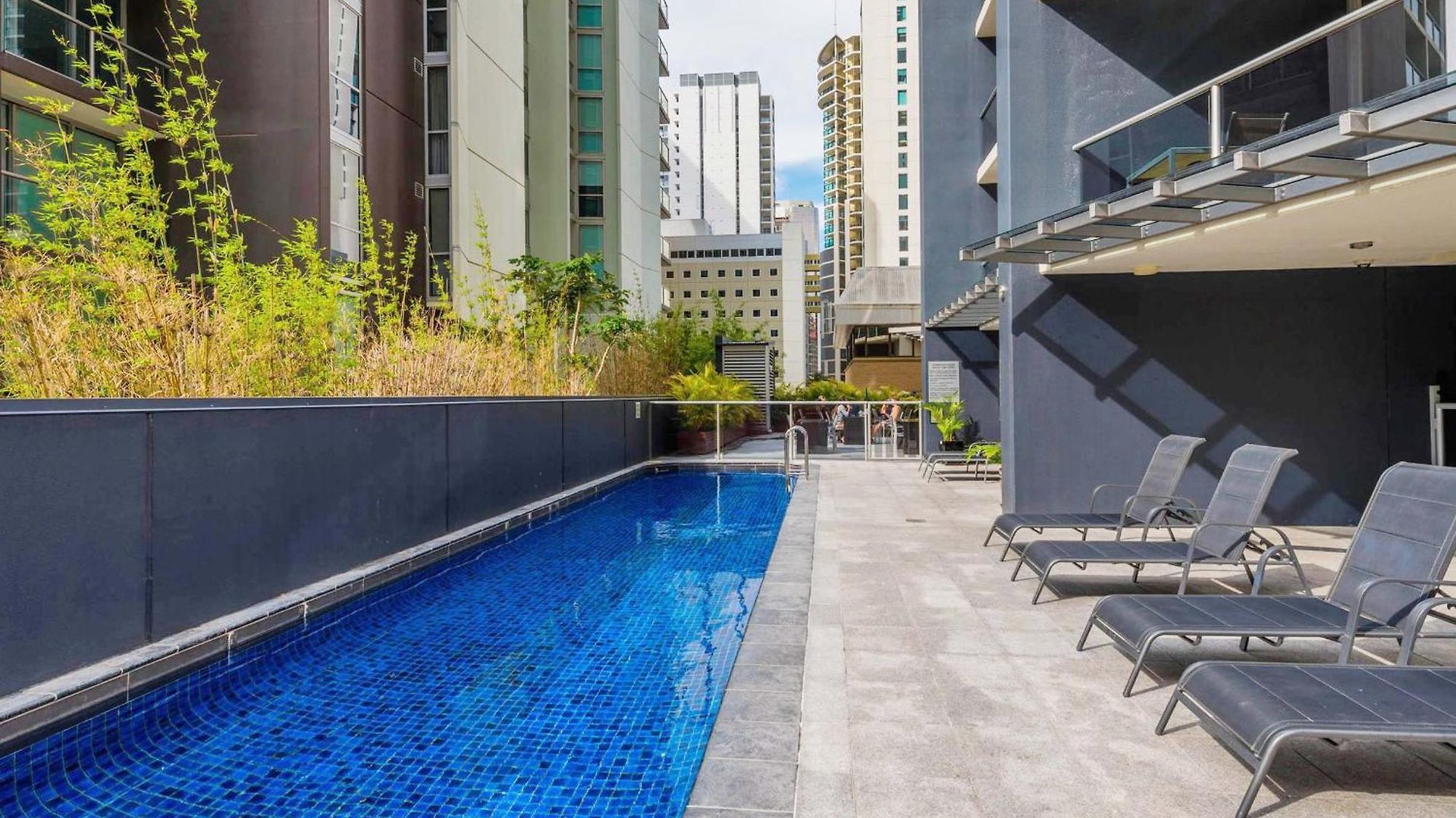Ryeva - Free Parking, Pool, Gym & Sauna Apartment *