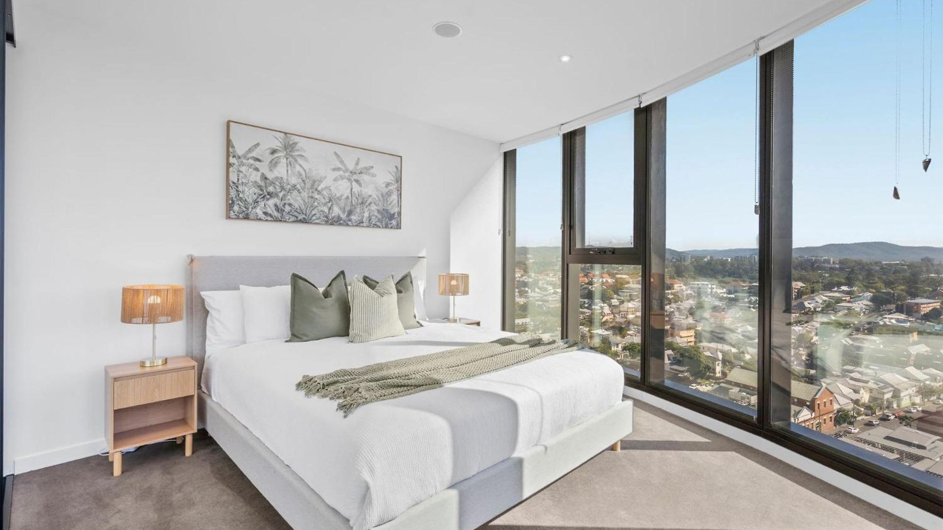 Apartment Rooftop Infinity Pool Heated Pool, Gym, Free Parking & Brisbane