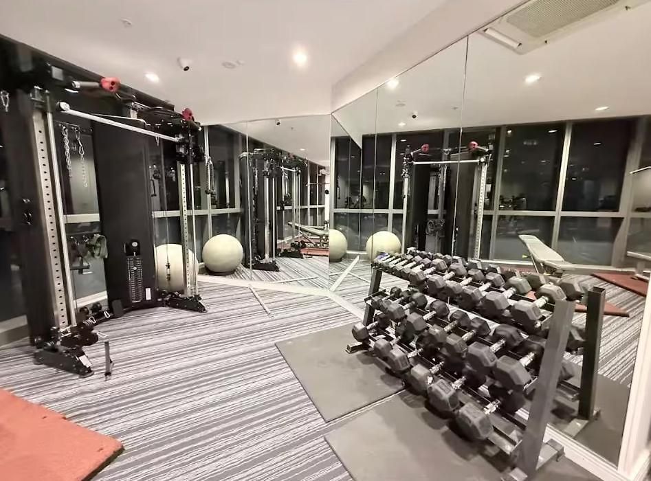 Luxe Free Parking Pool & Gym *