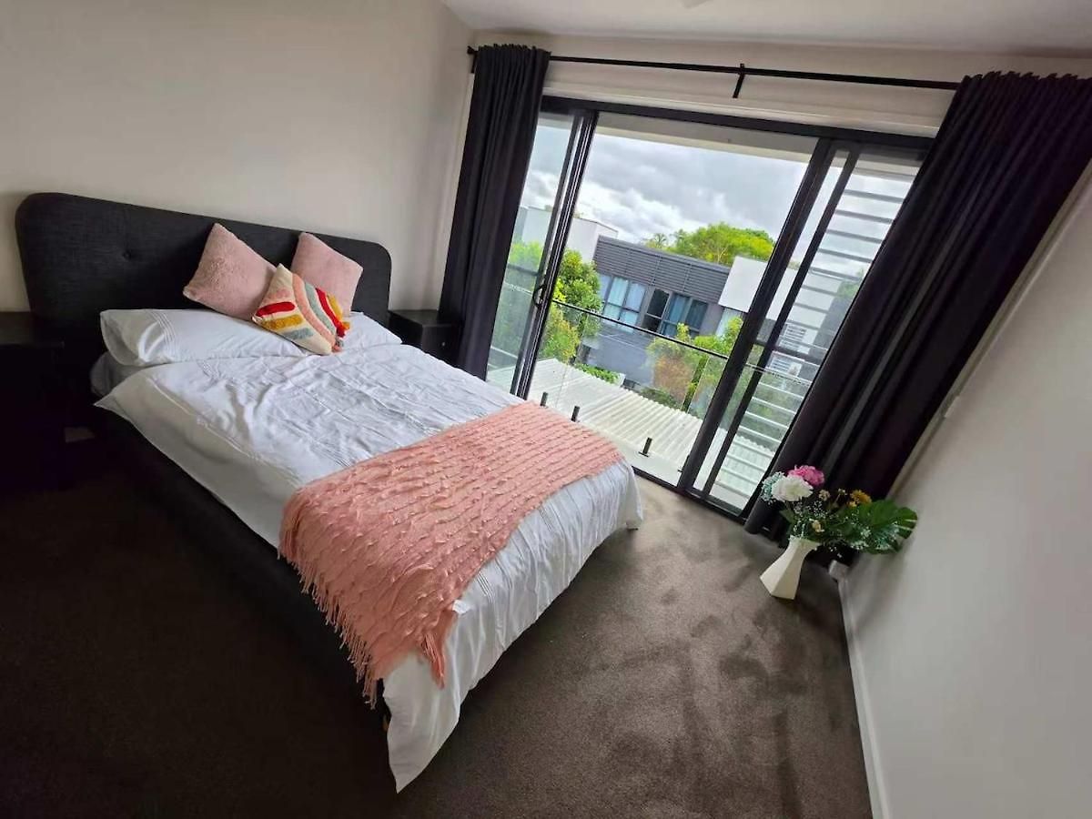 Sunnybank Luxury Modern Townhouse, Quiet, Prime Location Villa Brisbane