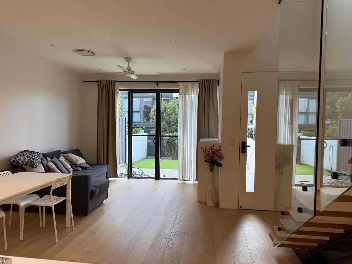 Sunnybank Luxury Modern Townhouse, Quiet, Prime Location