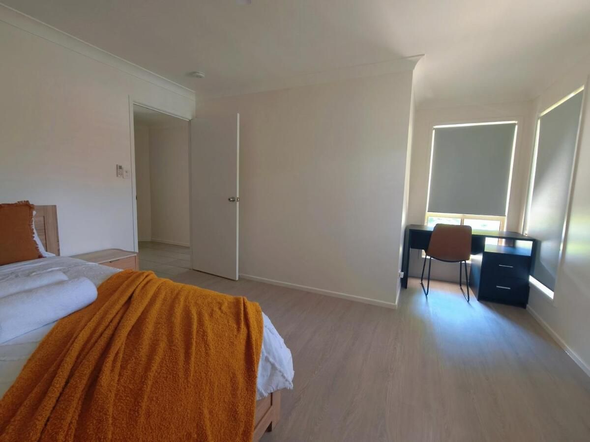 Sunnybank Hills Walkable Retreat