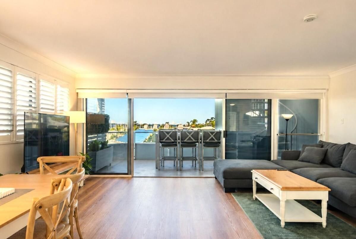 Bayside 4br Family Retreat | Walk To Manly Harbour Holiday home *