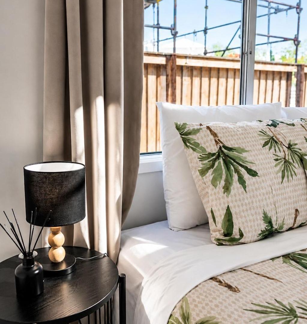 Chic Urban Escape In Norman Park - Holiday home Brisbane