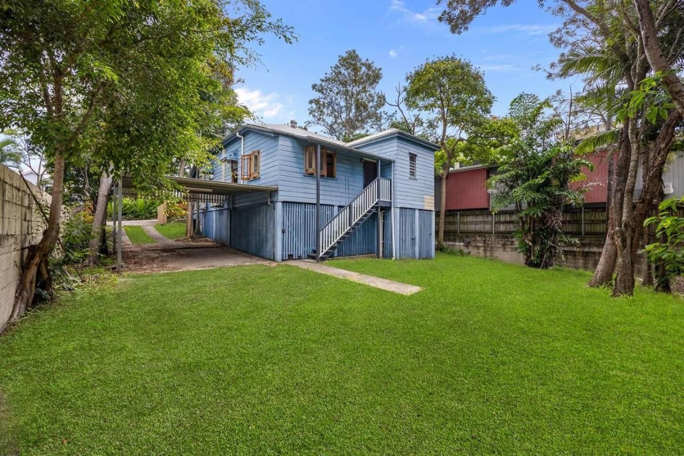 Charming Queenslander Sleeps 6 Near Cbd And Park Holiday home Brisbane