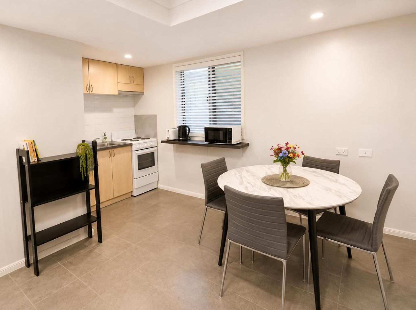Holiday home 1bed 1bath Ground Floor West End *