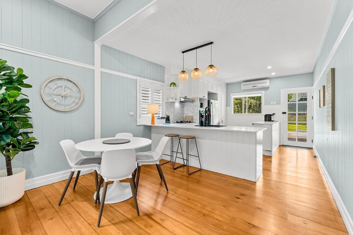 Holiday home Restored Queenslander Cottage-private Pool&garden Brisbane